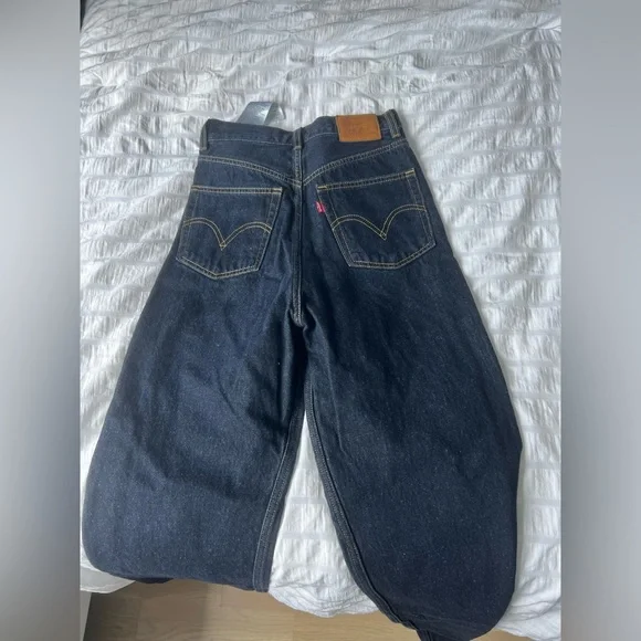 Levi’s High Loose Ribcage dark wash bootcut jeans W25 L31 - Picture 2 of 12